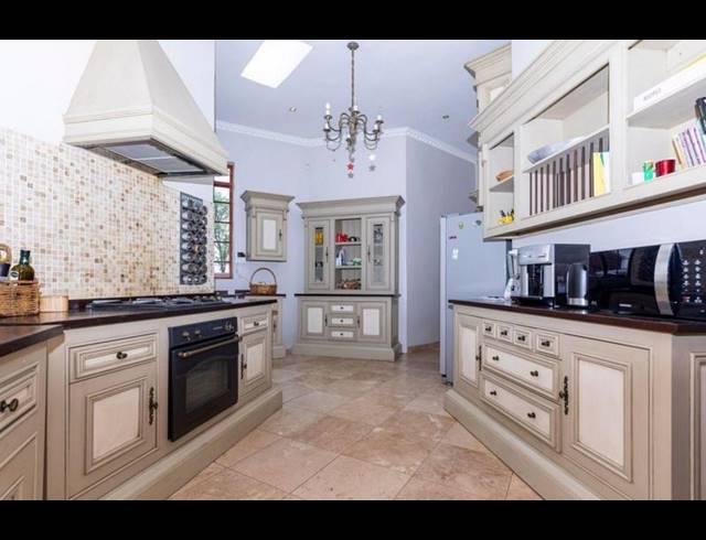 5 BEDROOM PROPERTY TO RENT IN RIVER CLUB
